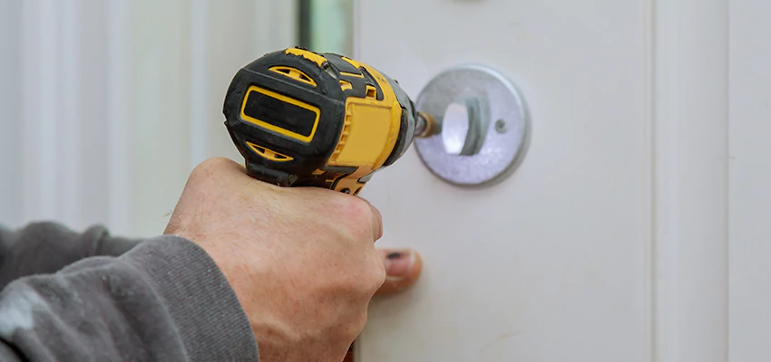 Street Locksmith For Smart Lock Repair in Vacaville, CA